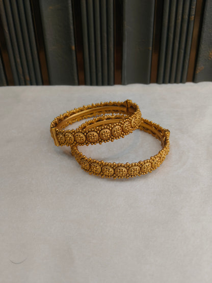 Indian bangles Traditional bollywood jewelry Panshi Gold bangles