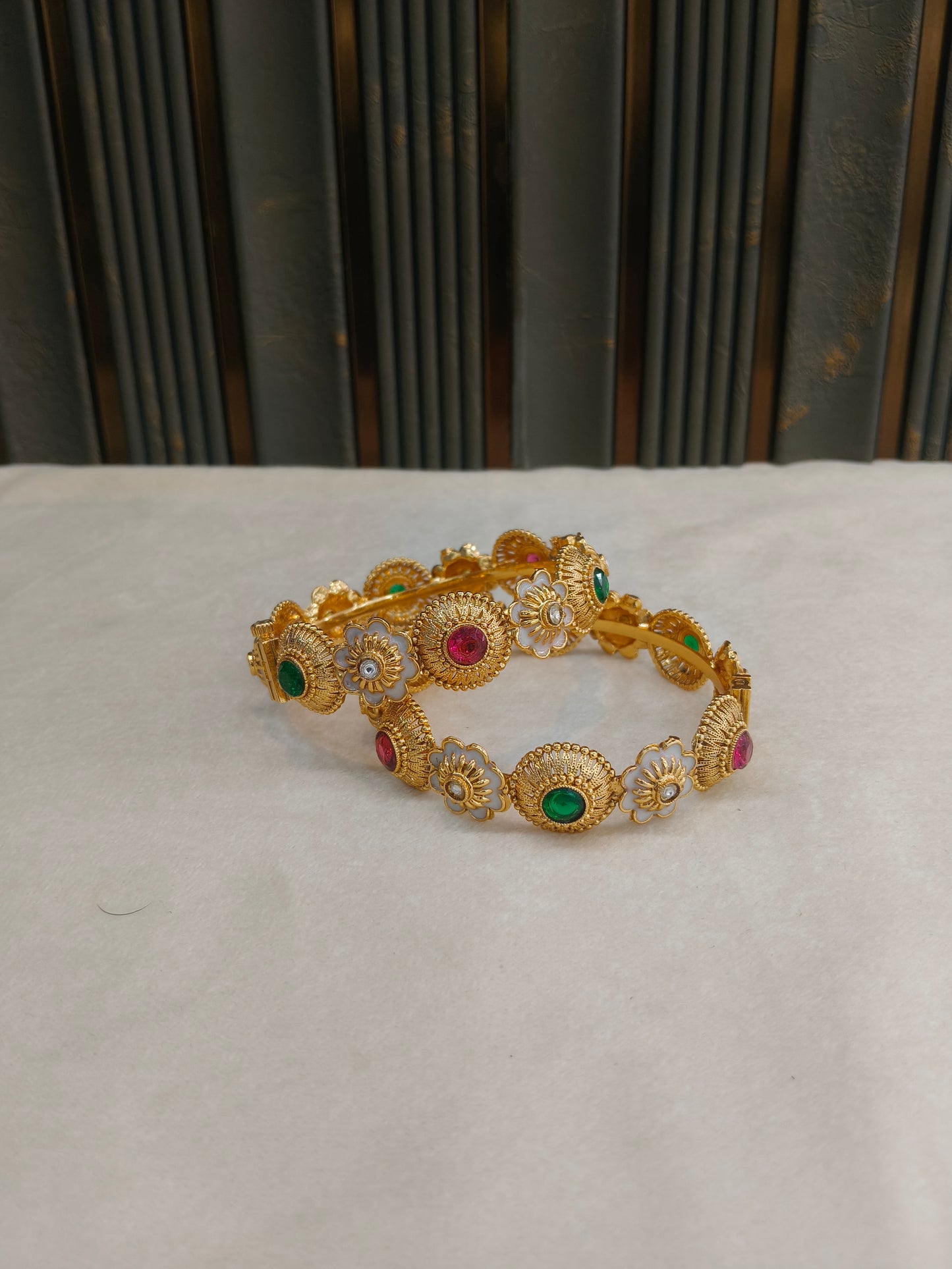 Indian bangles Traditional bollywood jewelry Ruby Green Ruya Gold bangles