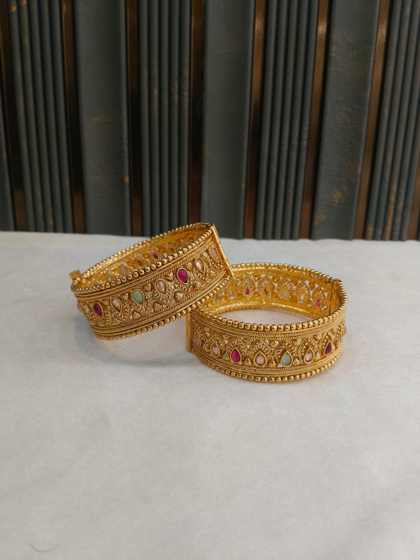 Indian bangles Traditional bollywood jewelry Multicolor Rua Gold bangles
