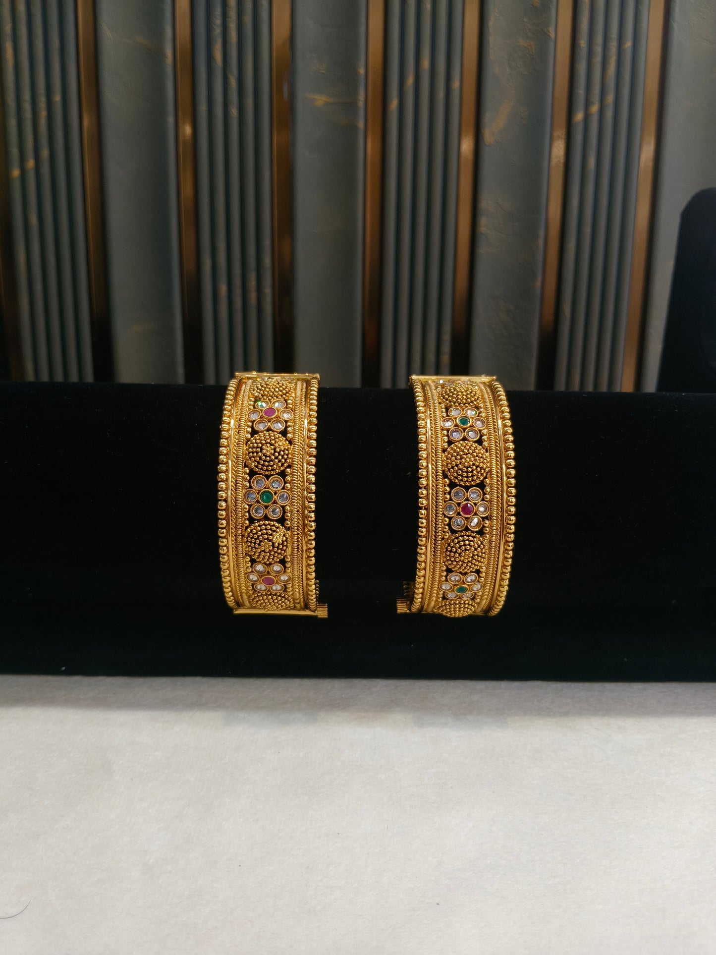 Indian bangles Traditional bollywood jewelry Ruby Green Irum Gold bangles