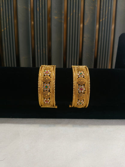 Indian bangles Traditional bollywood jewelry Ruby Green Irum Gold bangles