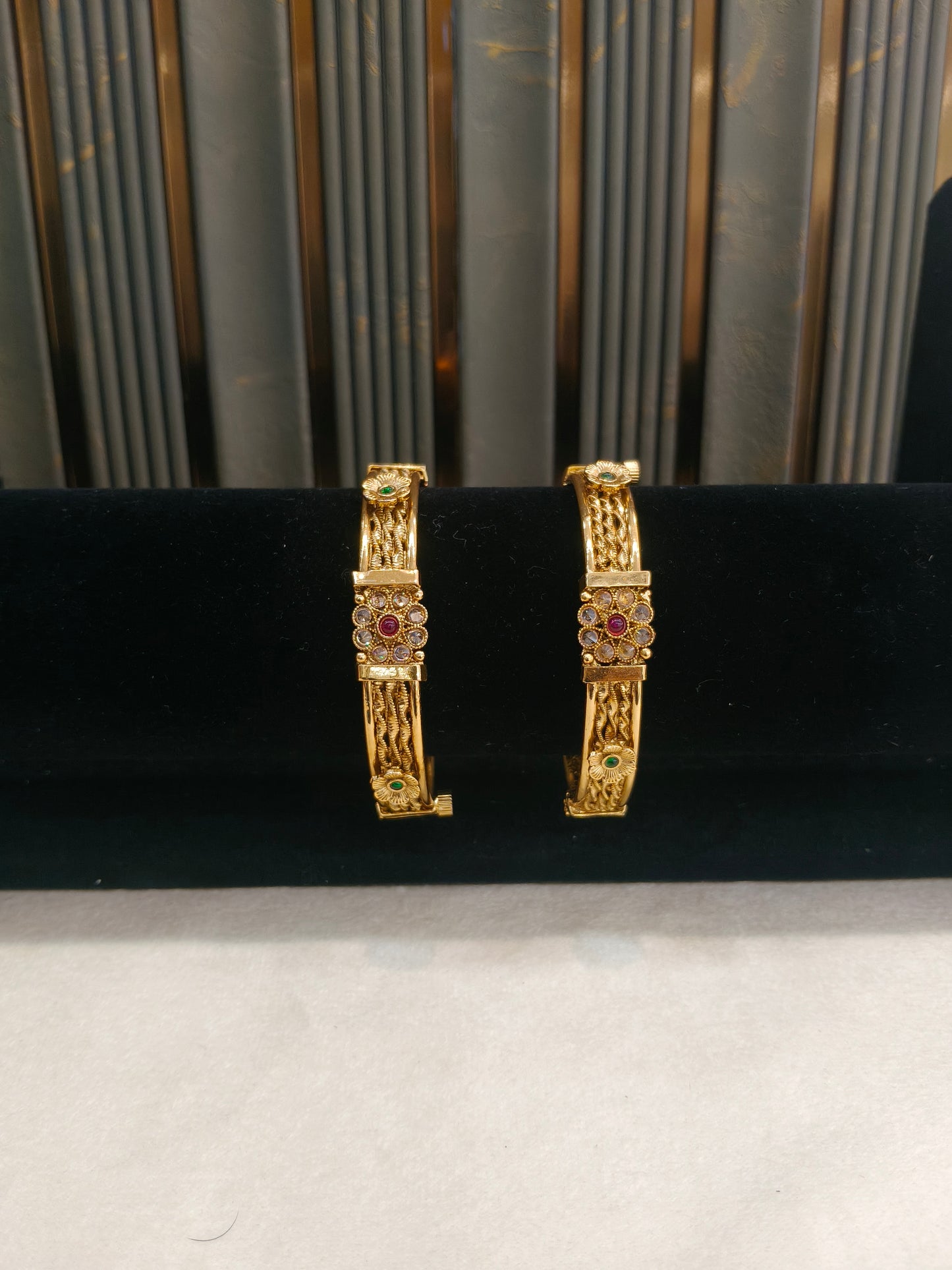 Indian bangles Traditional bollywood jewelry Ruby Green Samia Gold bangles