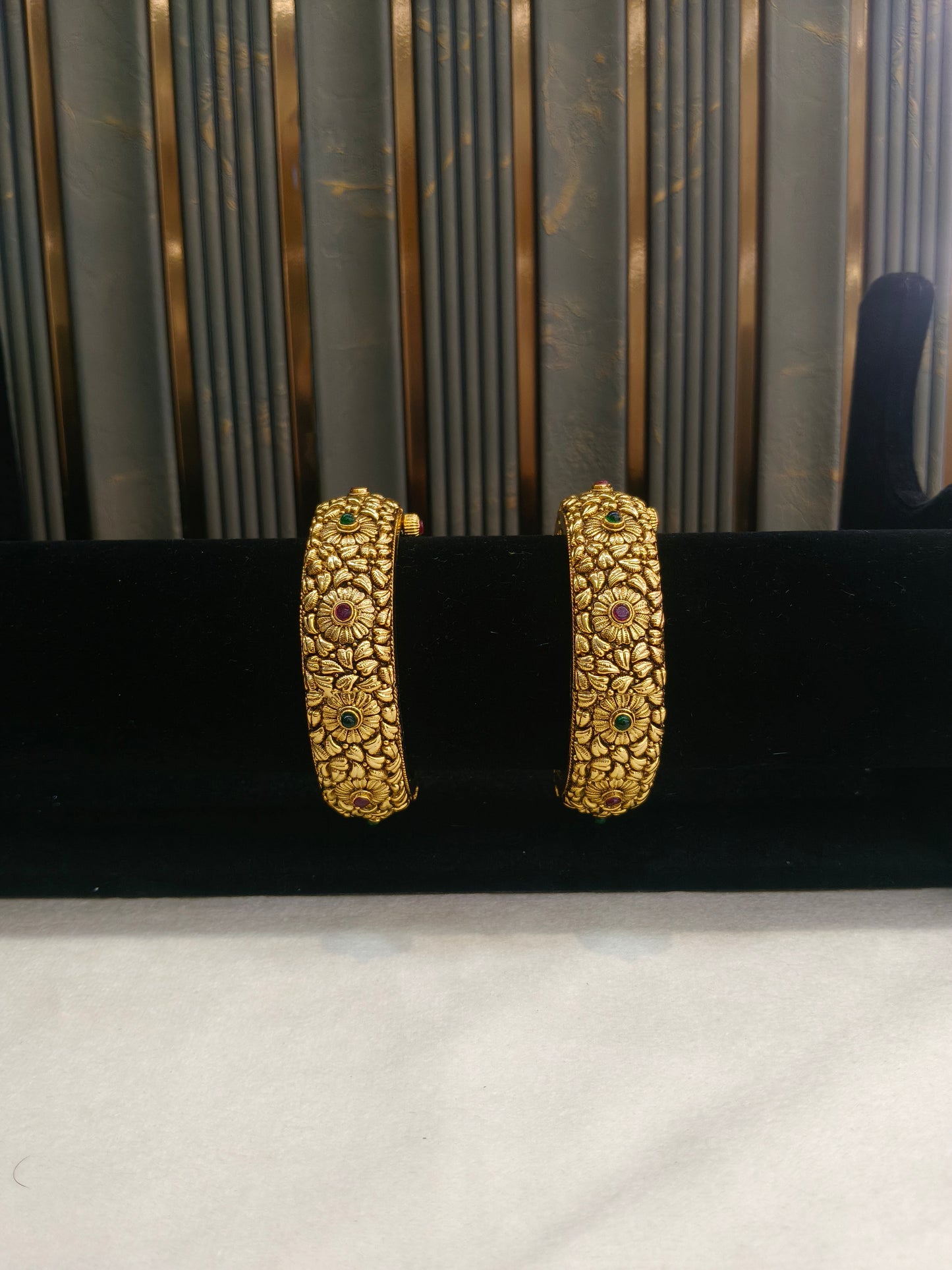 Indian bangles Traditional bollywood jewelry Ruby Green Hajra Gold bangles