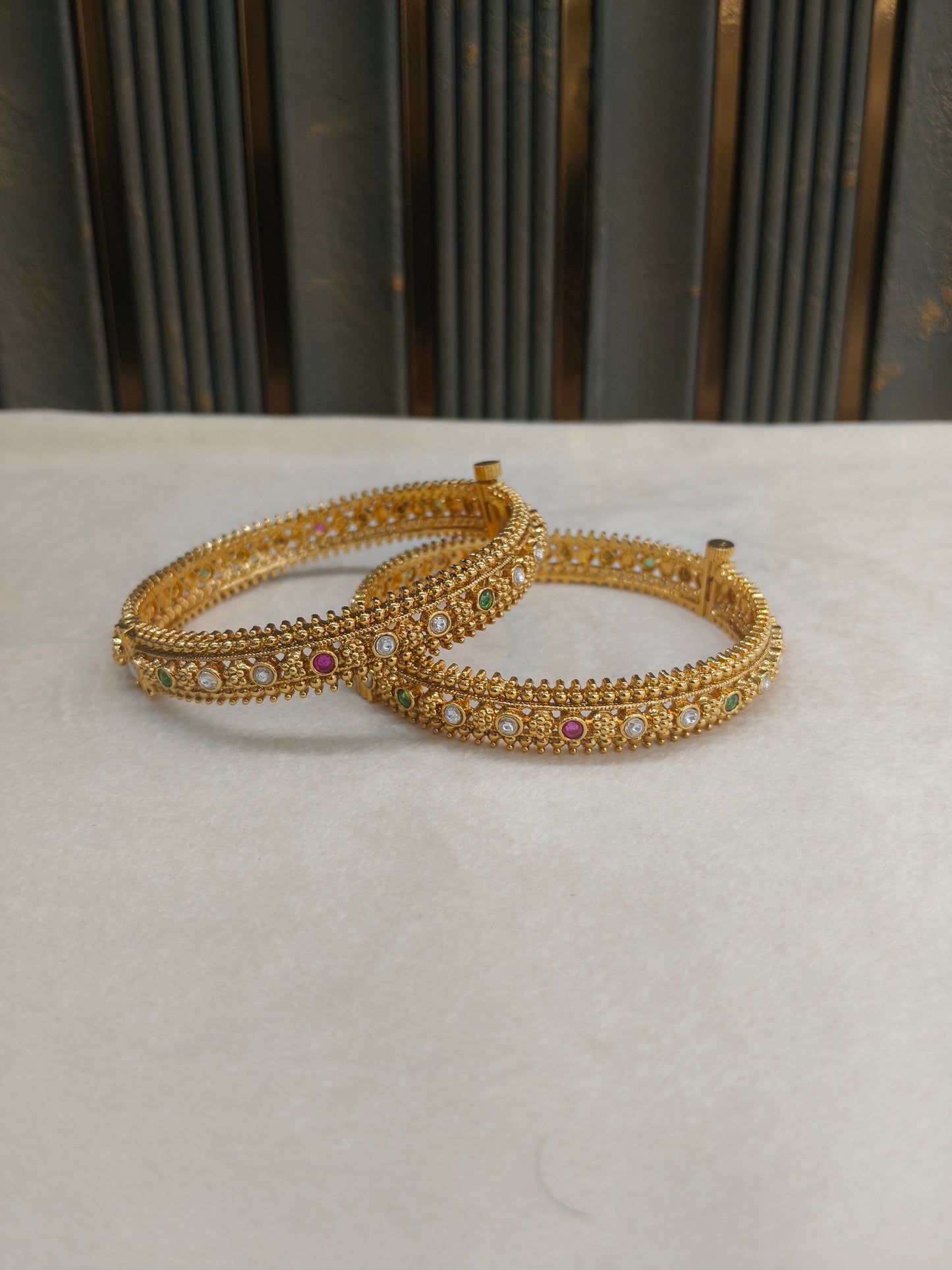 Indian bangles Traditional bollywood jewelry Ruby Green Hawwa Gold bangles