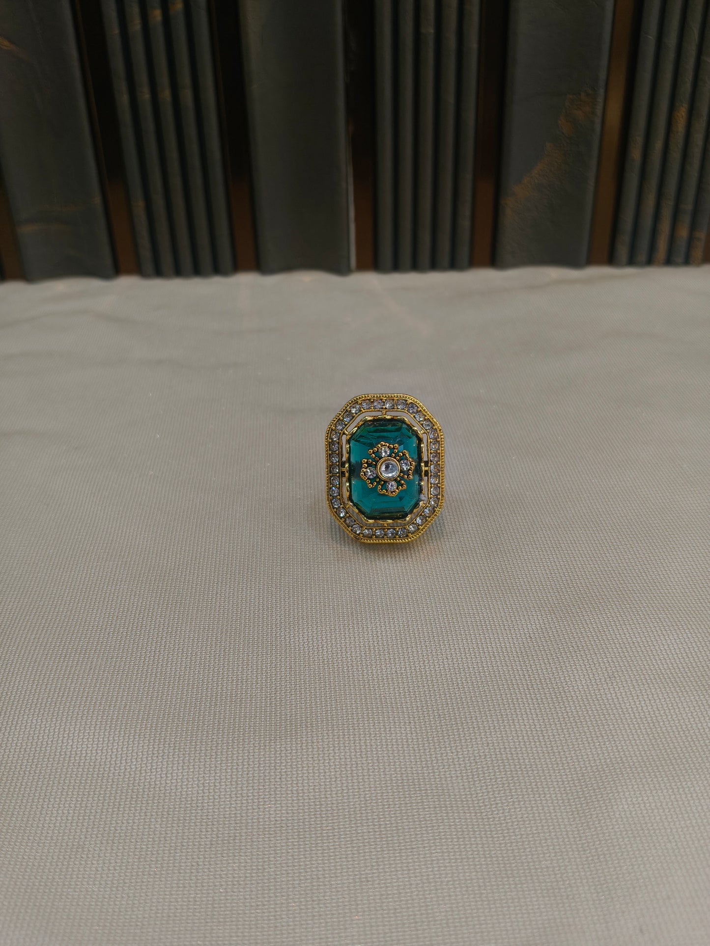 Kundan Adjustable Una Finger Rings