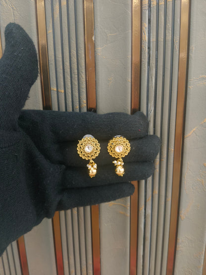 Gold Polki Yaad Earrings