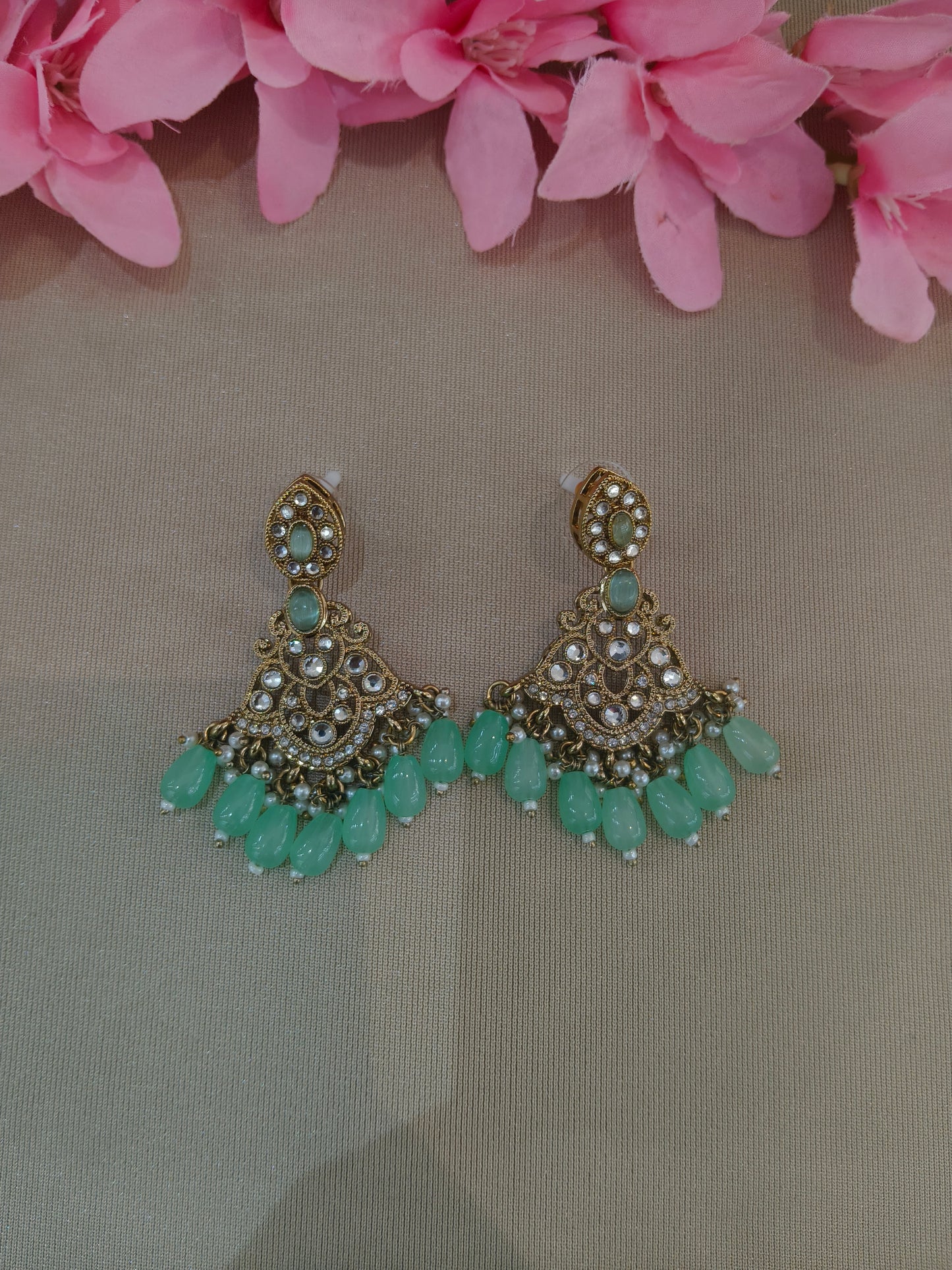 Antique  Kundan Bollywood Sonam Earrings