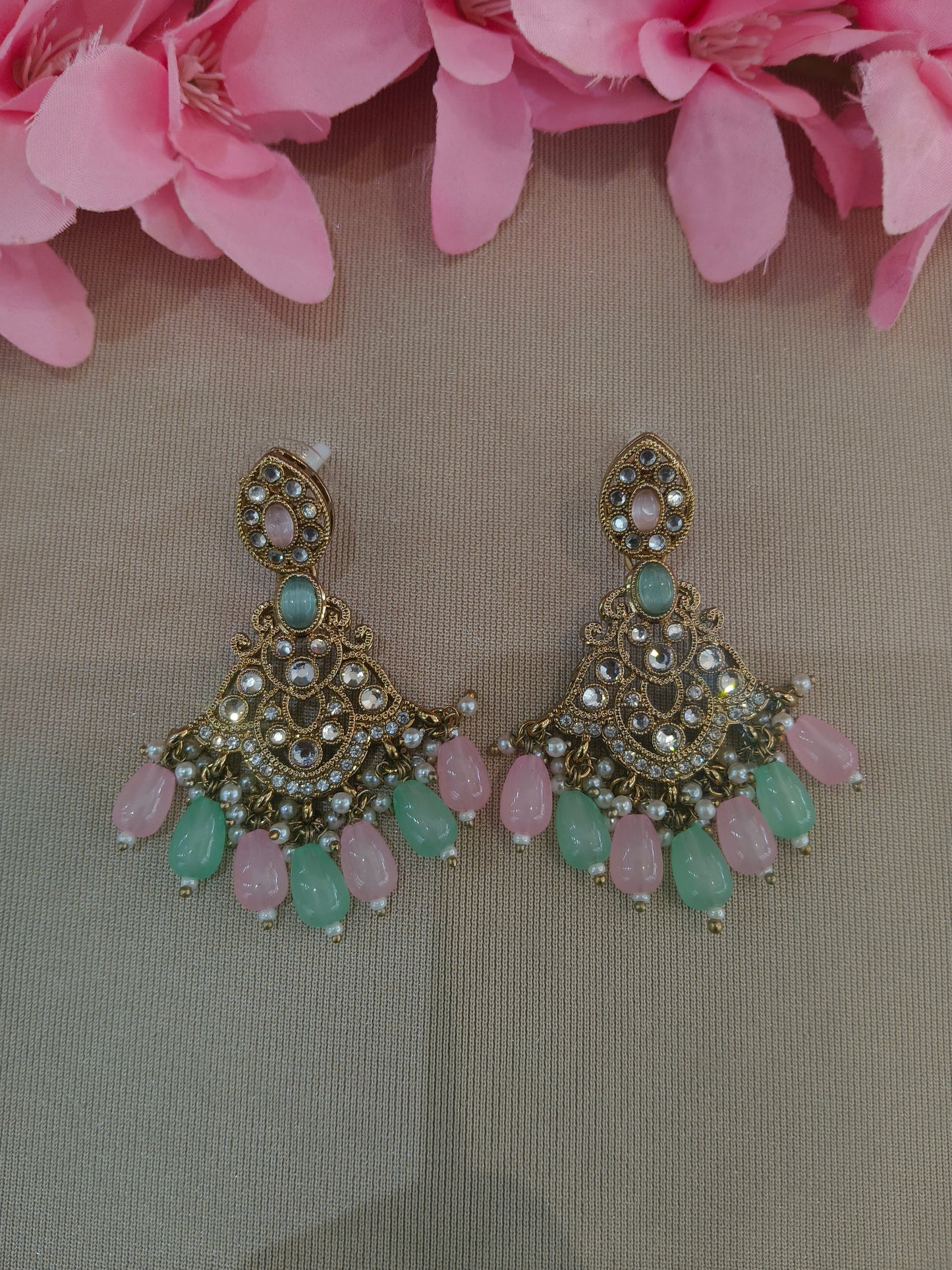 Antique  Kundan Bollywood Sonam Earrings