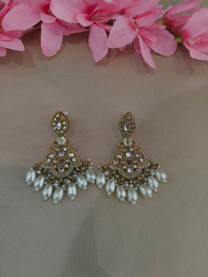 Antique  Kundan Bollywood Sonam Earrings