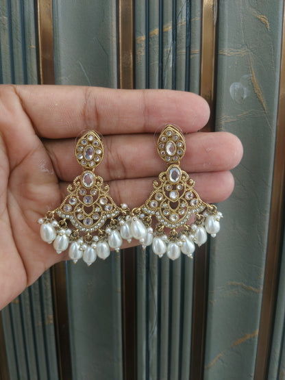 Antique  Kundan Bollywood Sonam Earrings