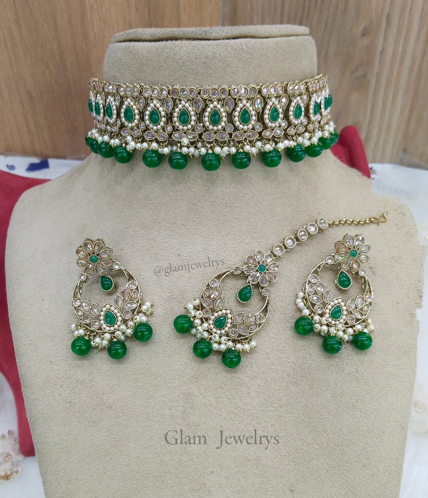 Jewelry Choker Set /Antique gold finish Jewellery set /Green  choker  set/waterloo jewelry set