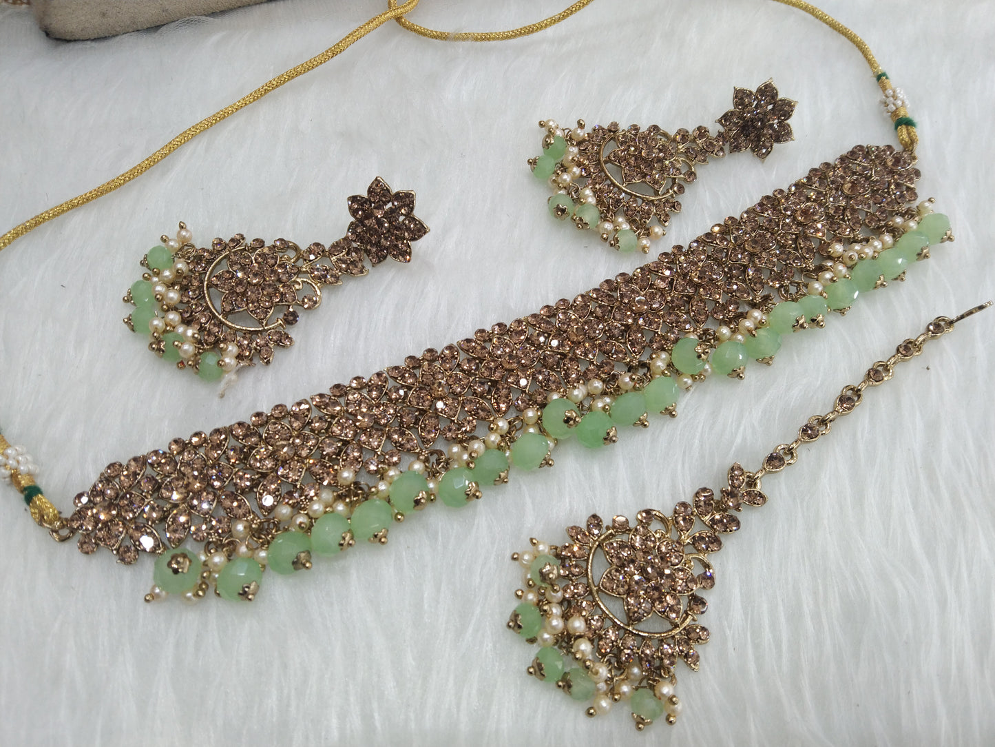 Choker Set / dark gold pista green choker Bollywood Jewellery/Indian choker tesli set