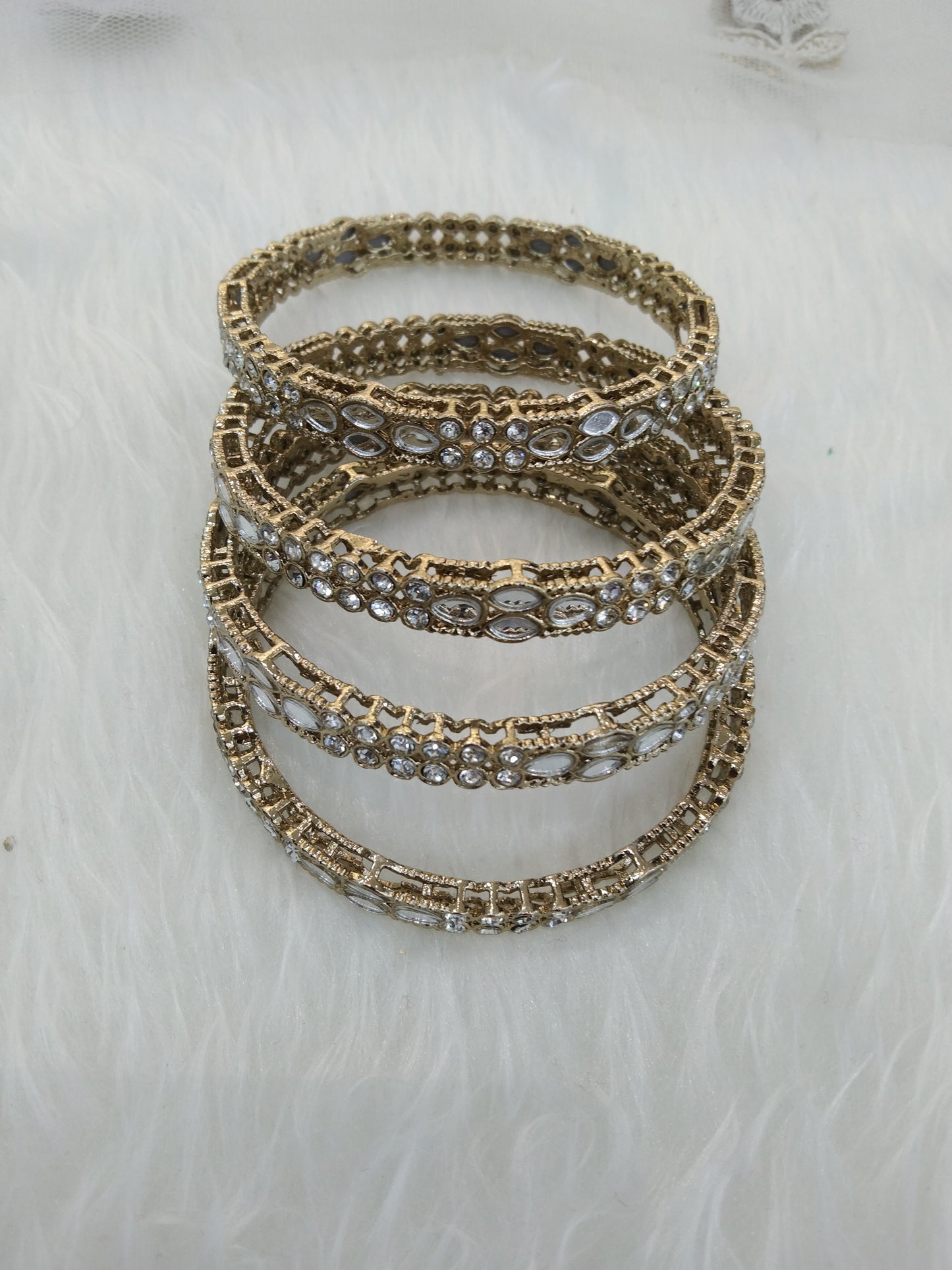 Indian bangles jewellery/Traditional bollywood jewellery/gold bangles/Wedding bracelets