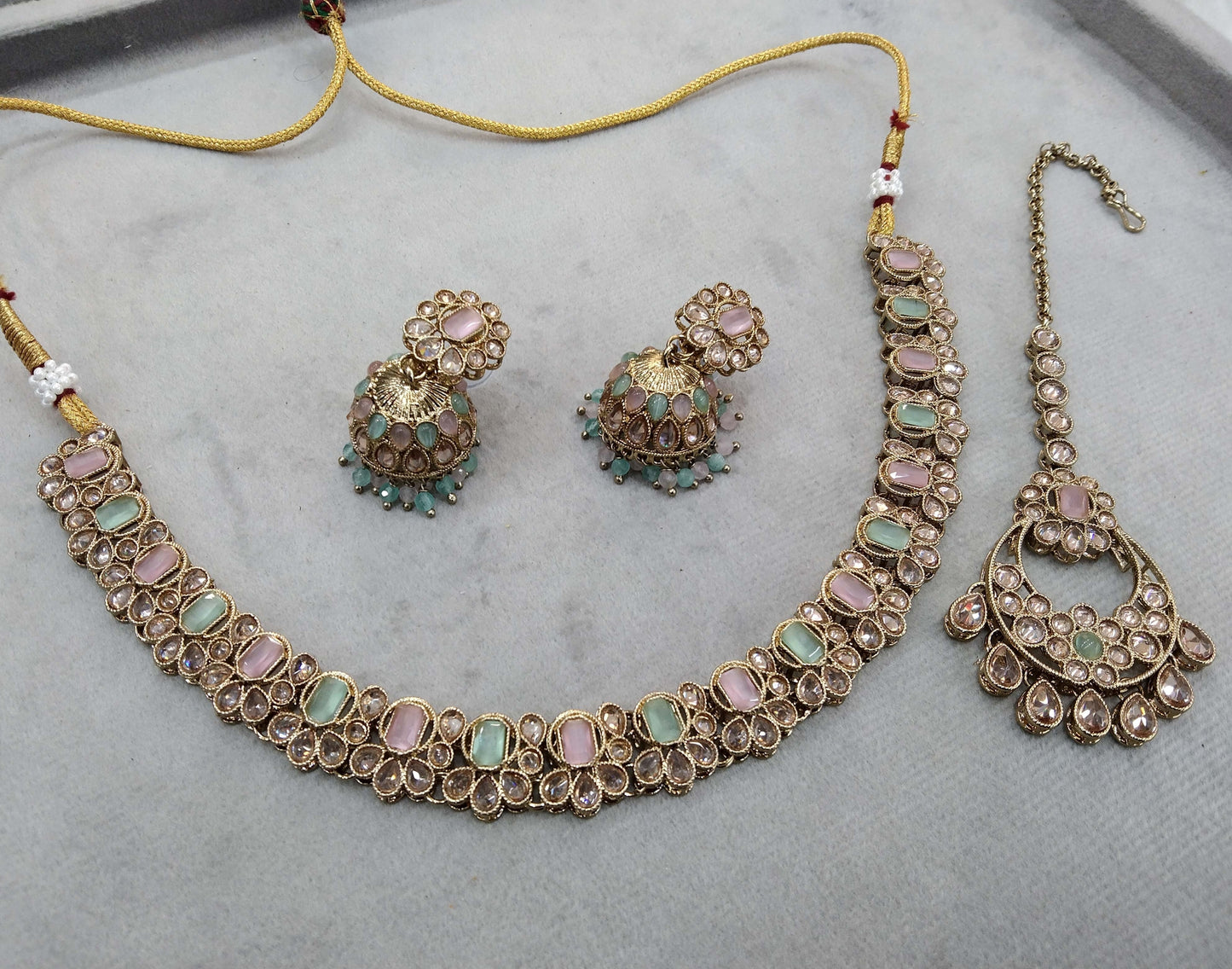 Antique Gold Mint pink Indian niti Jewellery necklace set