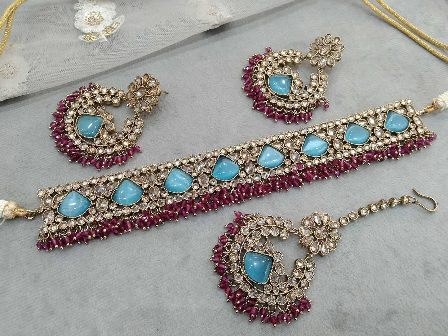 Antique gold firoja majenta choker Set/ Antique gold choker Indian hiki Jewellery