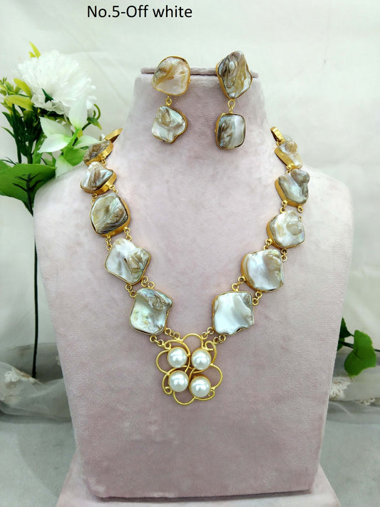 Gold Off white western style uncut stone Necklace Set /Indian Necklace Set/ Indian sumu Jewellery