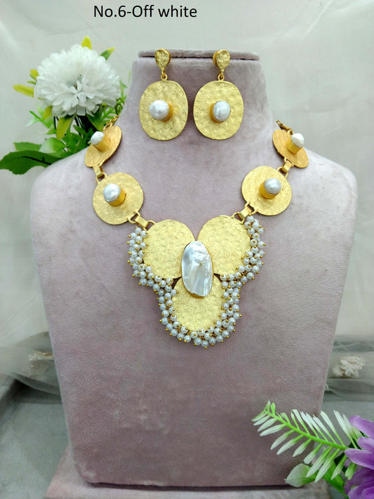 Gold Off white western style uncut stone Necklace Set /Indian Necklace Set/ Indian sumu Jewellery