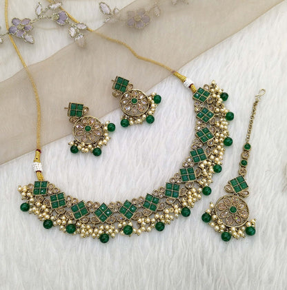 Indian  Jewellery Antique Gold Green necklace Tikka Set/Gold tannu Bollywood  Set