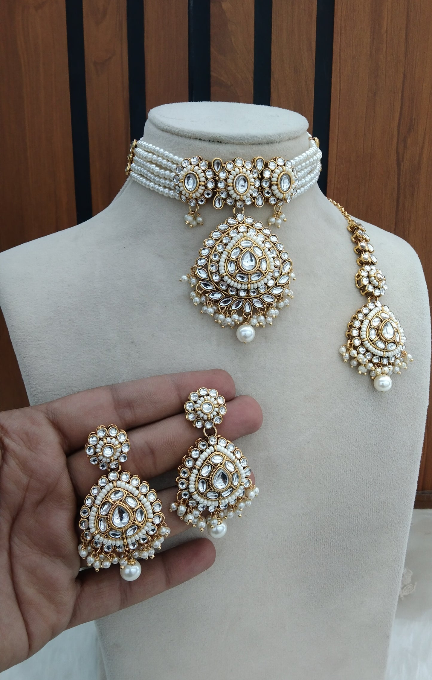 White Indian Jewellery  Kundan choker Farhad Set