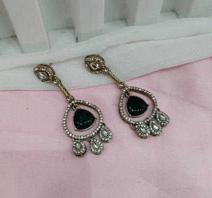 Green Antique Gold Omna Indian Earrings Set
