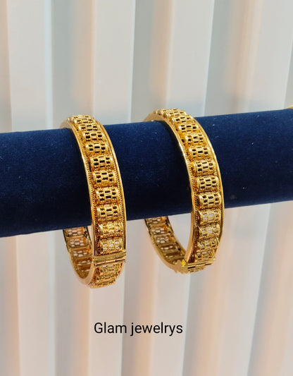2.6 Size Indian bangles jewelry /Traditional bollywood jewelry/ Screw Gold bangles