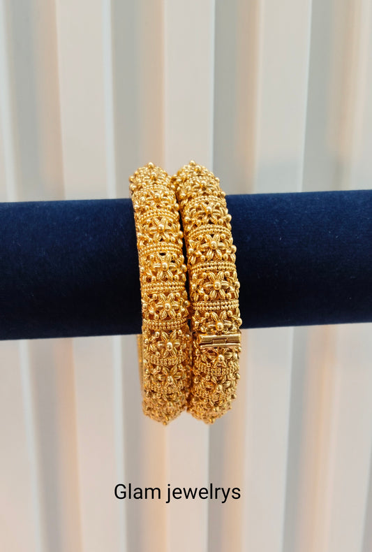 2.6 Size Indian bangles jewelry /Traditional bollywood jewelry/ Screw Gold bangles