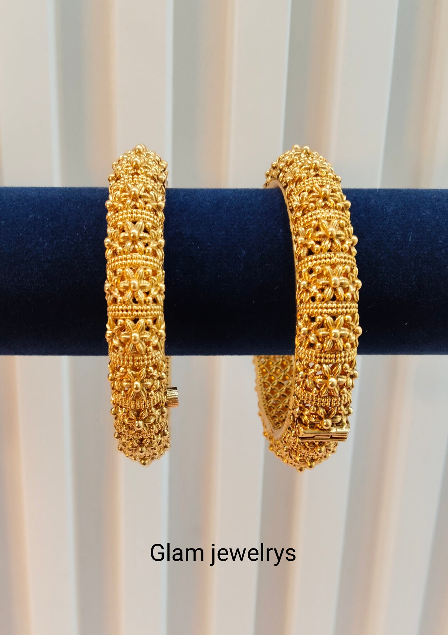 2.6 Size Indian bangles jewelry /Traditional bollywood jewelry/ Screw Gold bangles