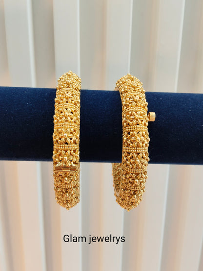 2.8 Size Indian bangles jewelry /Traditional bollywood jewelry/Screw Gold bangles