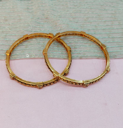 2.4 Size Indian bangles jewelry /Traditional bollywood jewelry/ Gold bangles