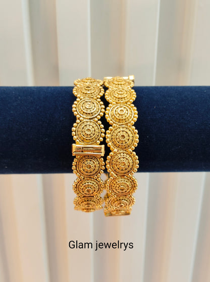 2.4 Size Indian bangles jewelry /Traditional bollywood jewelry/ Screw Gold bangles