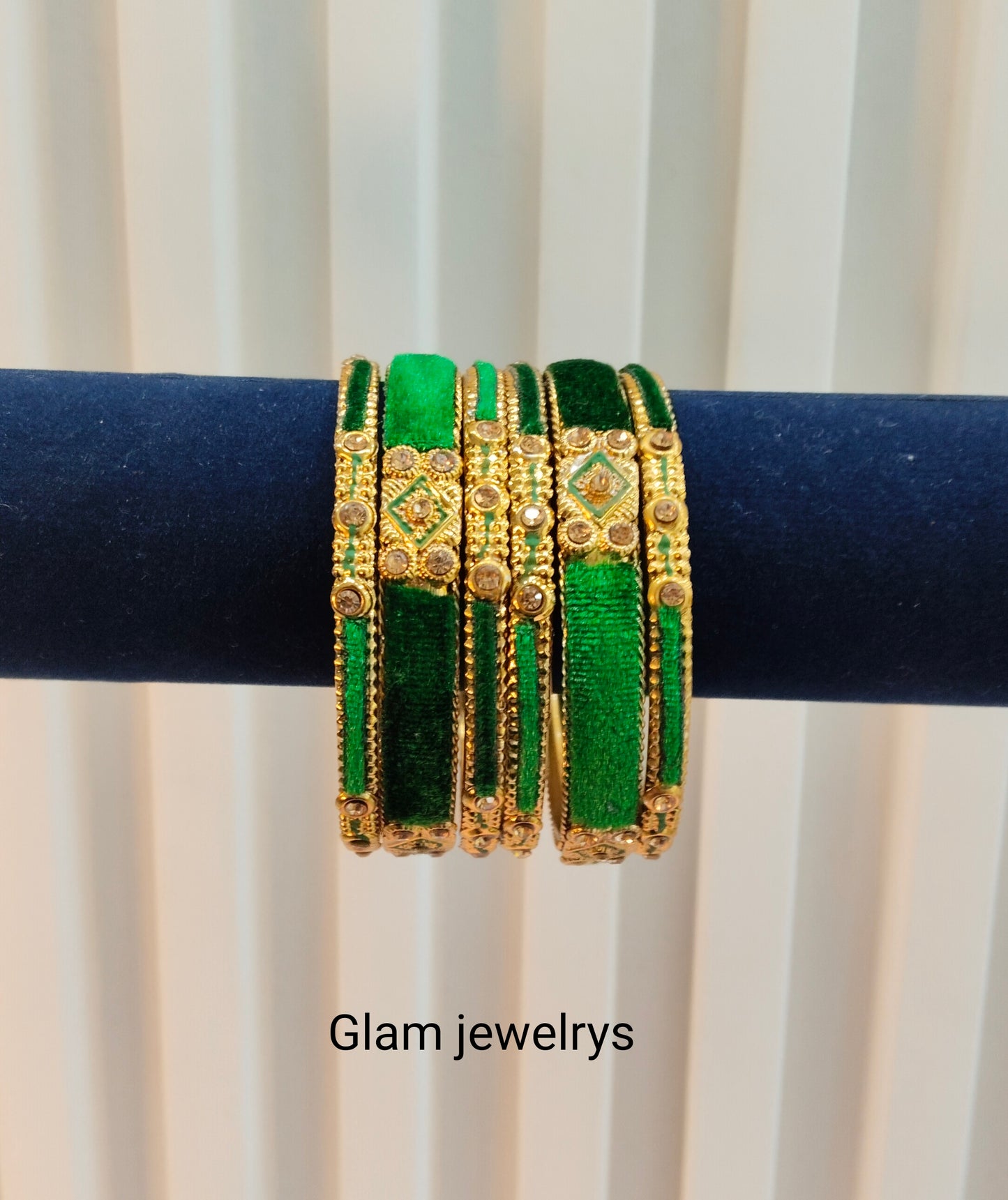 2.6 Size Indian bangles jewelry /Traditional bollywood jewelry/Green Antique bangles