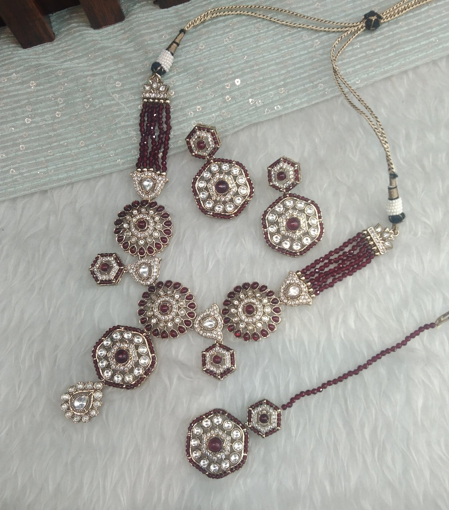 Maroon Gold Moissanite Kundan Necklace Indian Jewellery Gippy Set