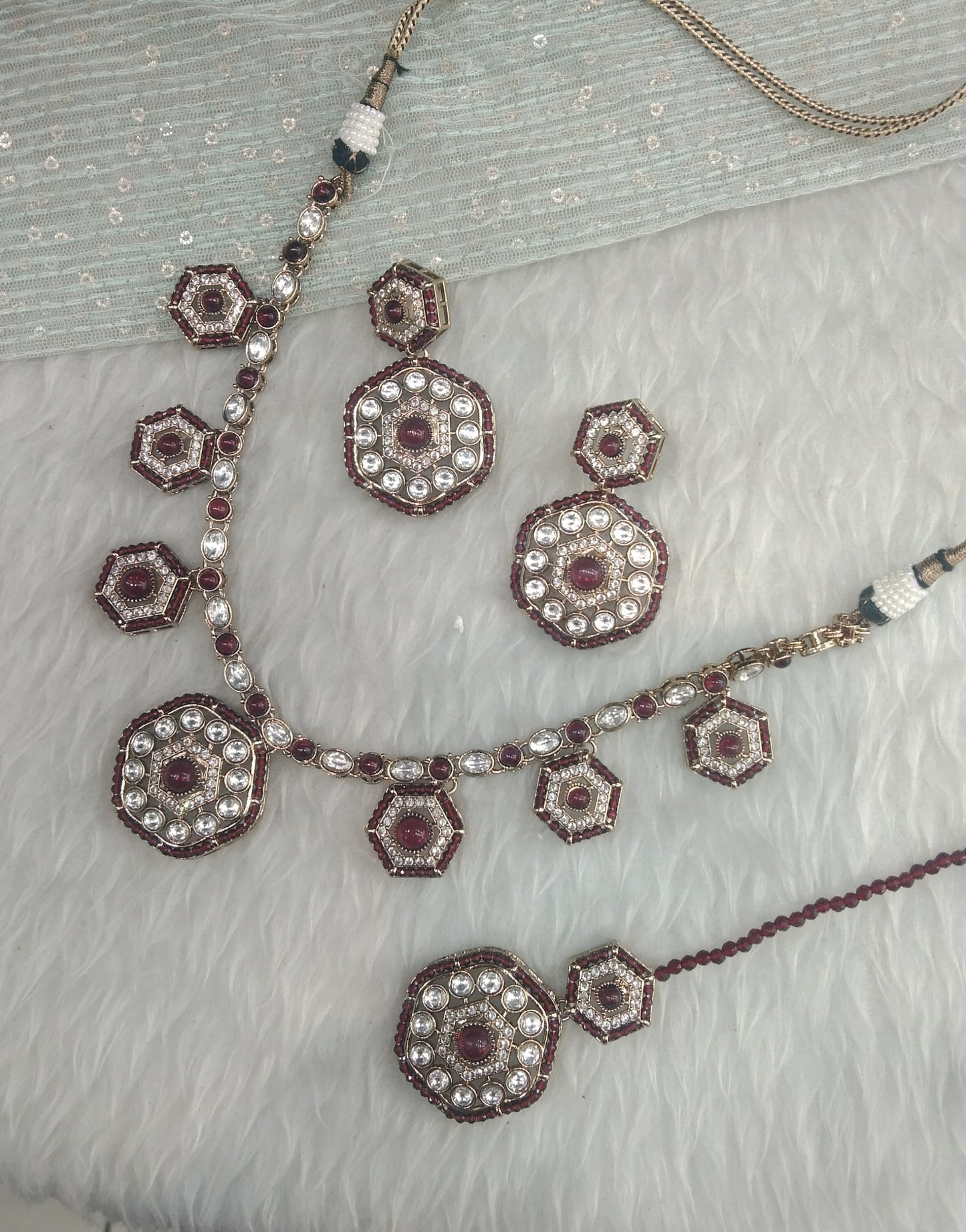 Maroon Gold Moissanite Kundan Necklace Indian Jewellery Gippy Set