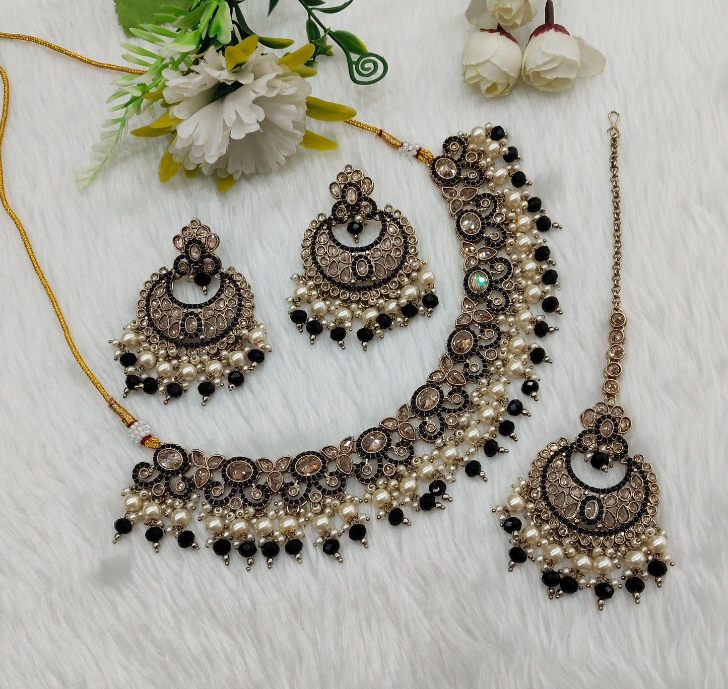 Black Antique Gold Necklace Indian Jewellery Mangu Set