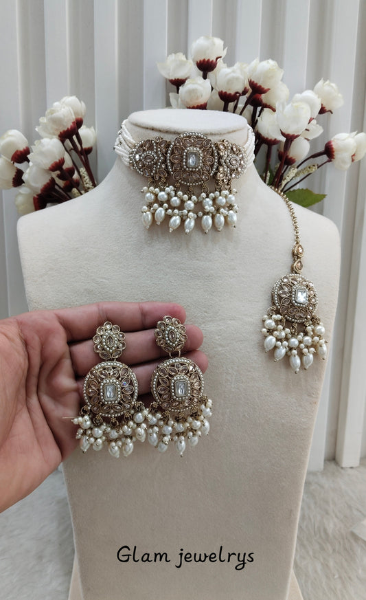 White Antique Gold Choker Indian Jewellery Jaggi Set