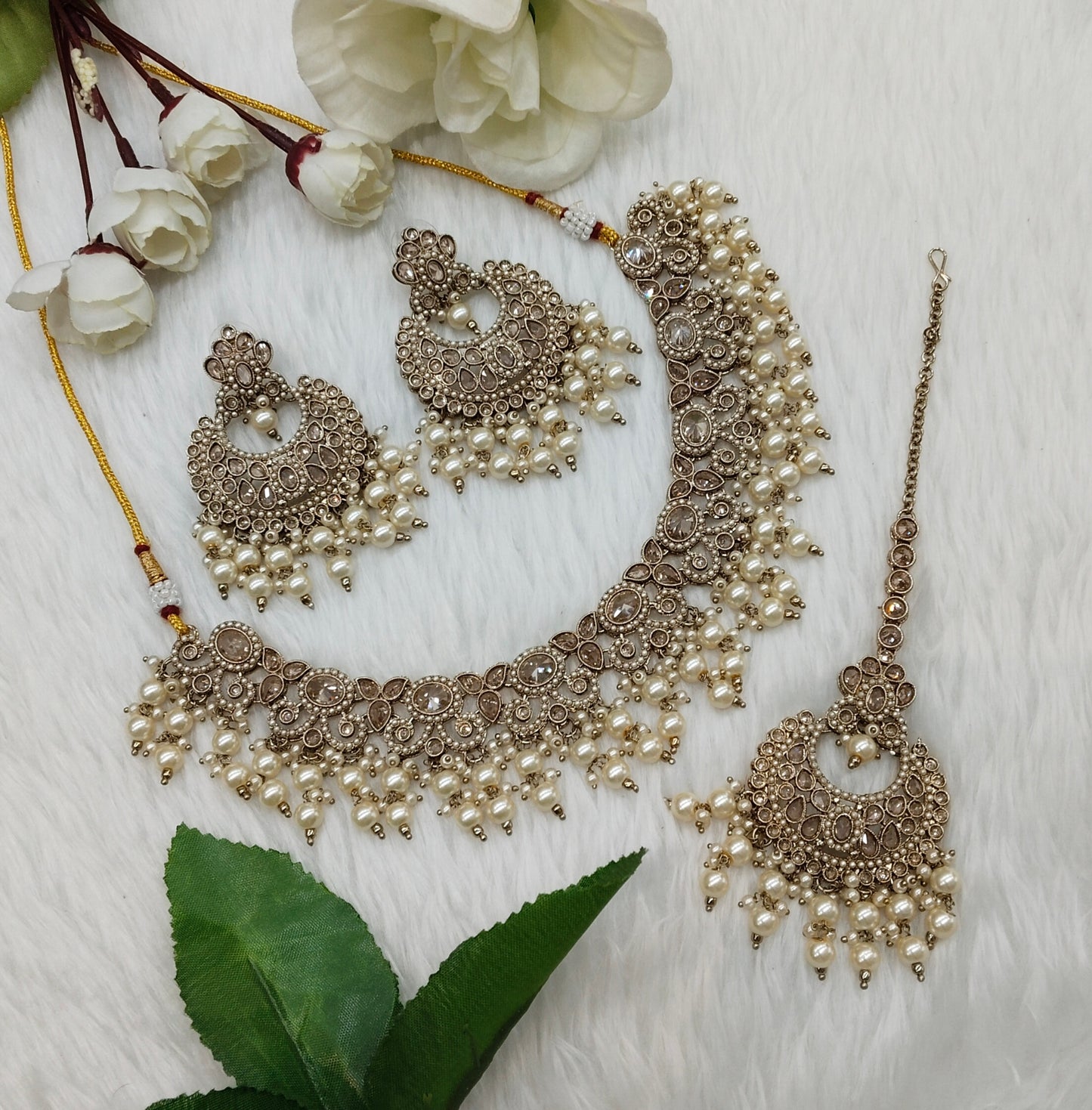 Antique Gold Necklace Indian Jewellery Mangu Set