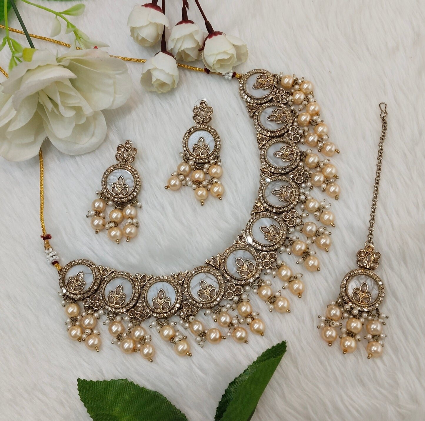 Antique Gold Necklace Indian Jewellery Daisy Set