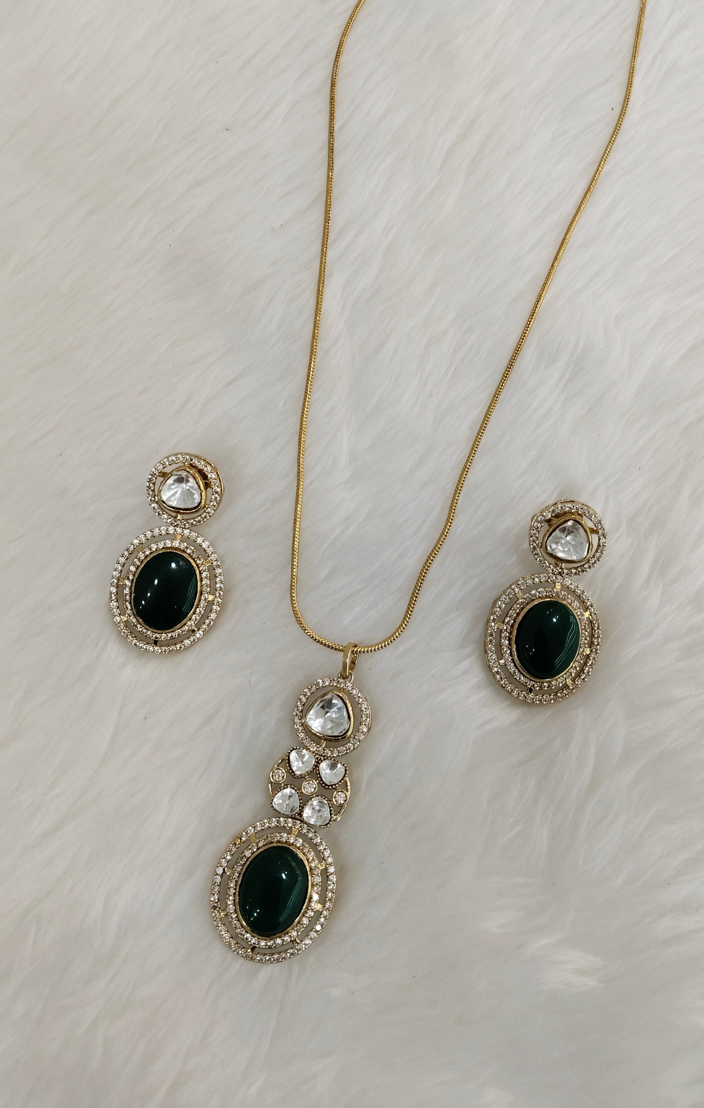 Green Gold Moissanite Kundan Necklace Indian Jewellery Solis Chain Set