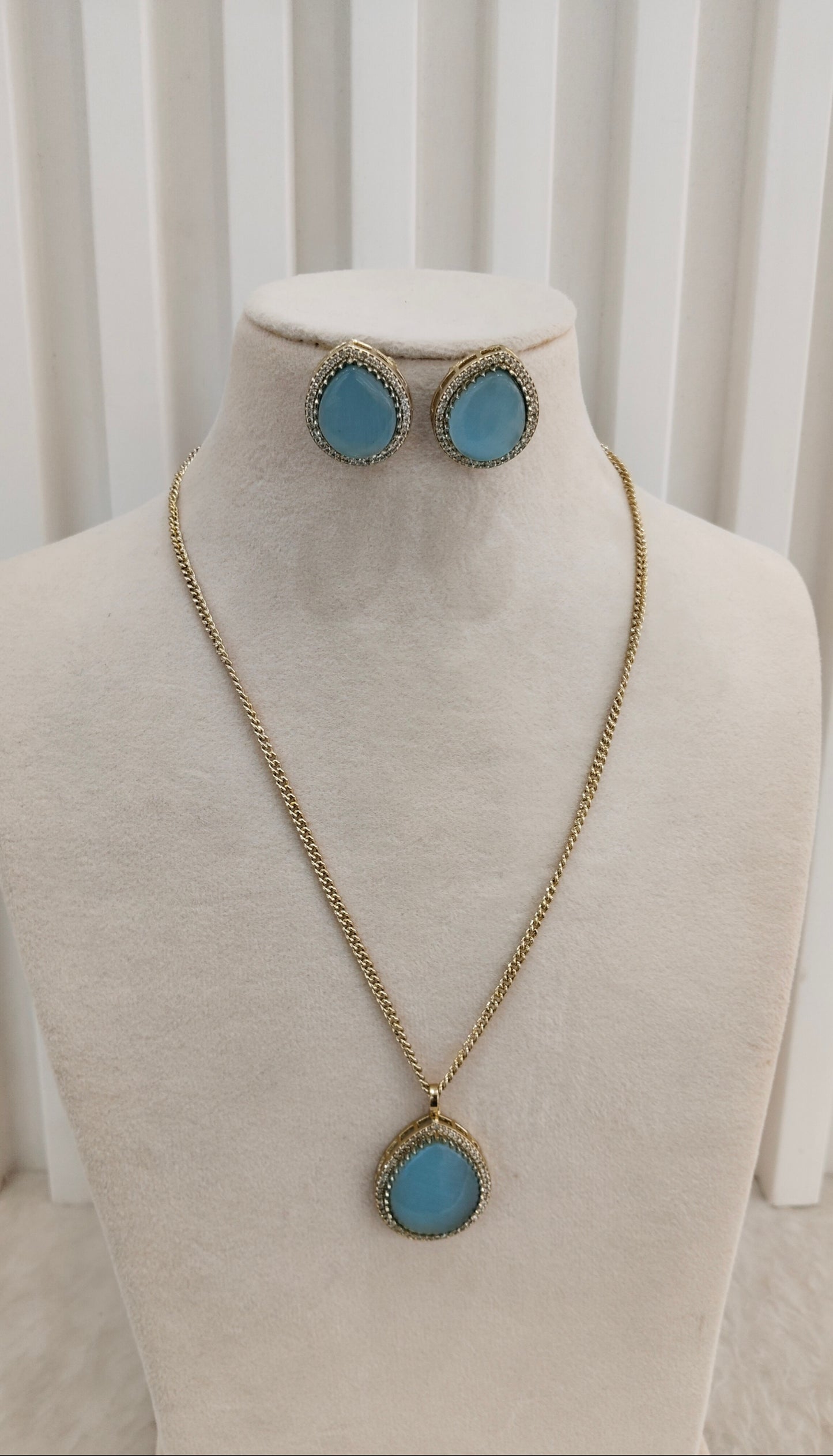 Sky Blue Gold Moissanite Kundan Necklace Indian Jewellery Avenger Chain Set