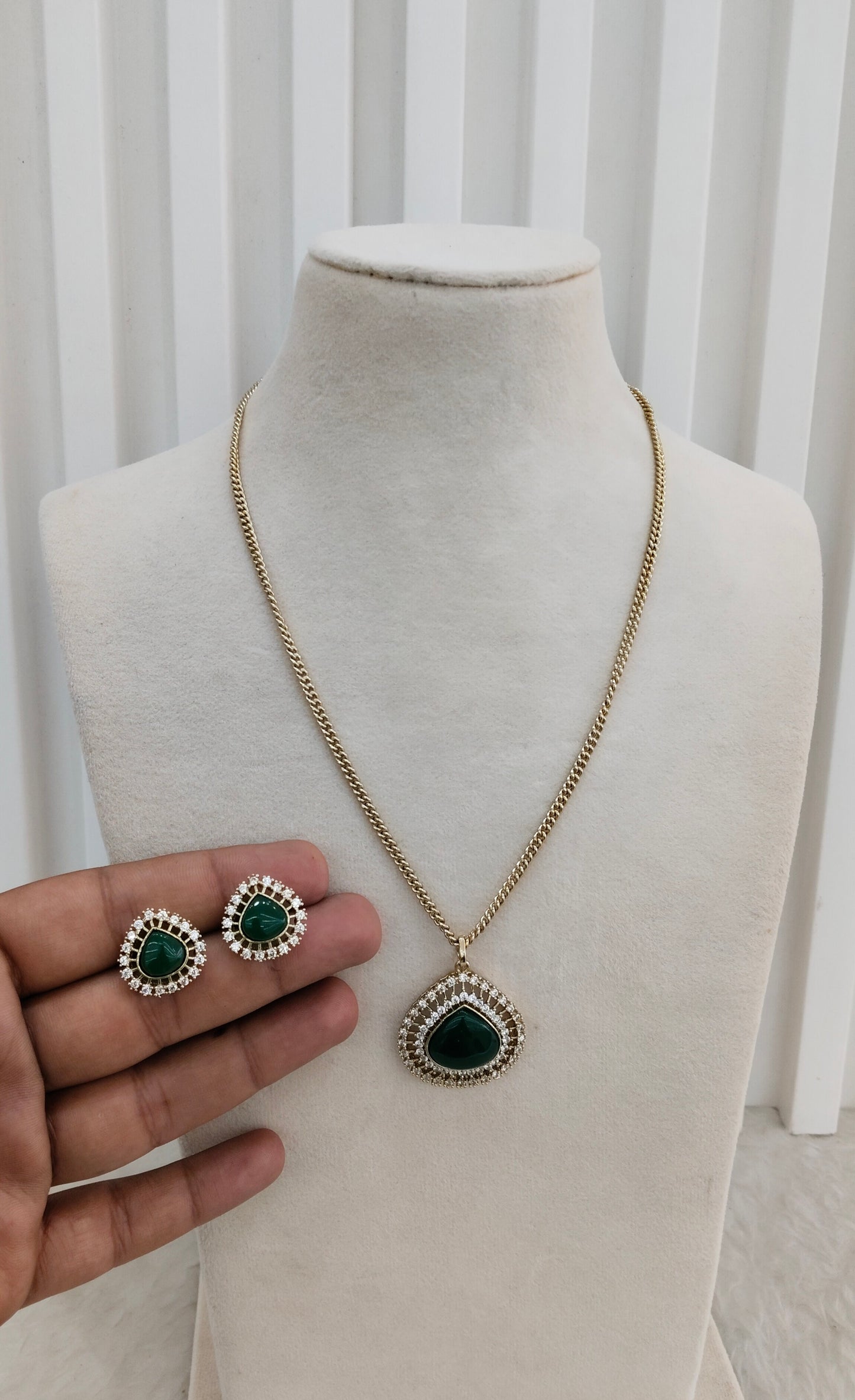 Green Gold Moissanite Kundan Necklace Indian Jewellery Avenger Chain Set