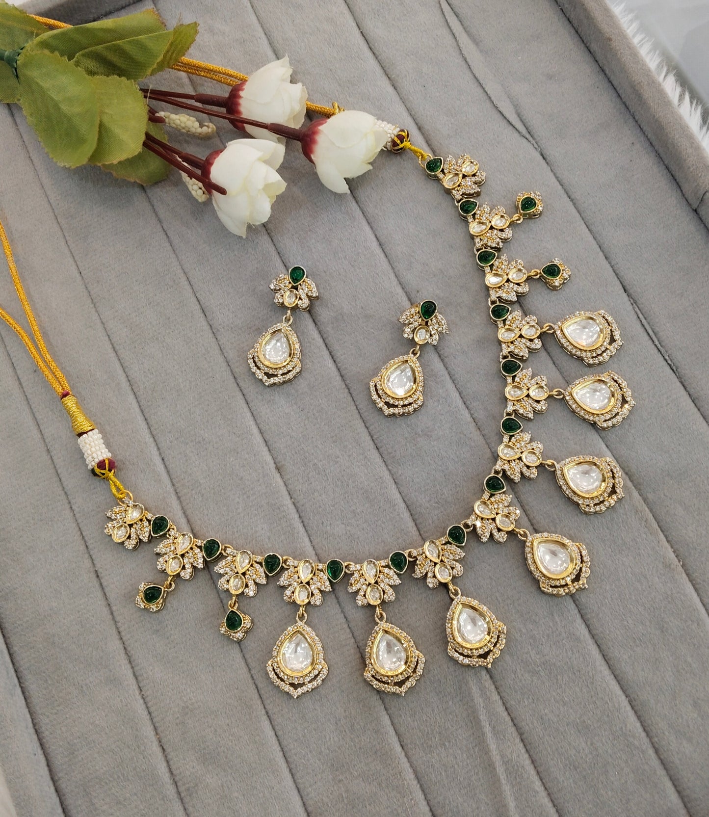 Green Gold Moissanite Kundan Necklace Indian Jewellery Szunki Set