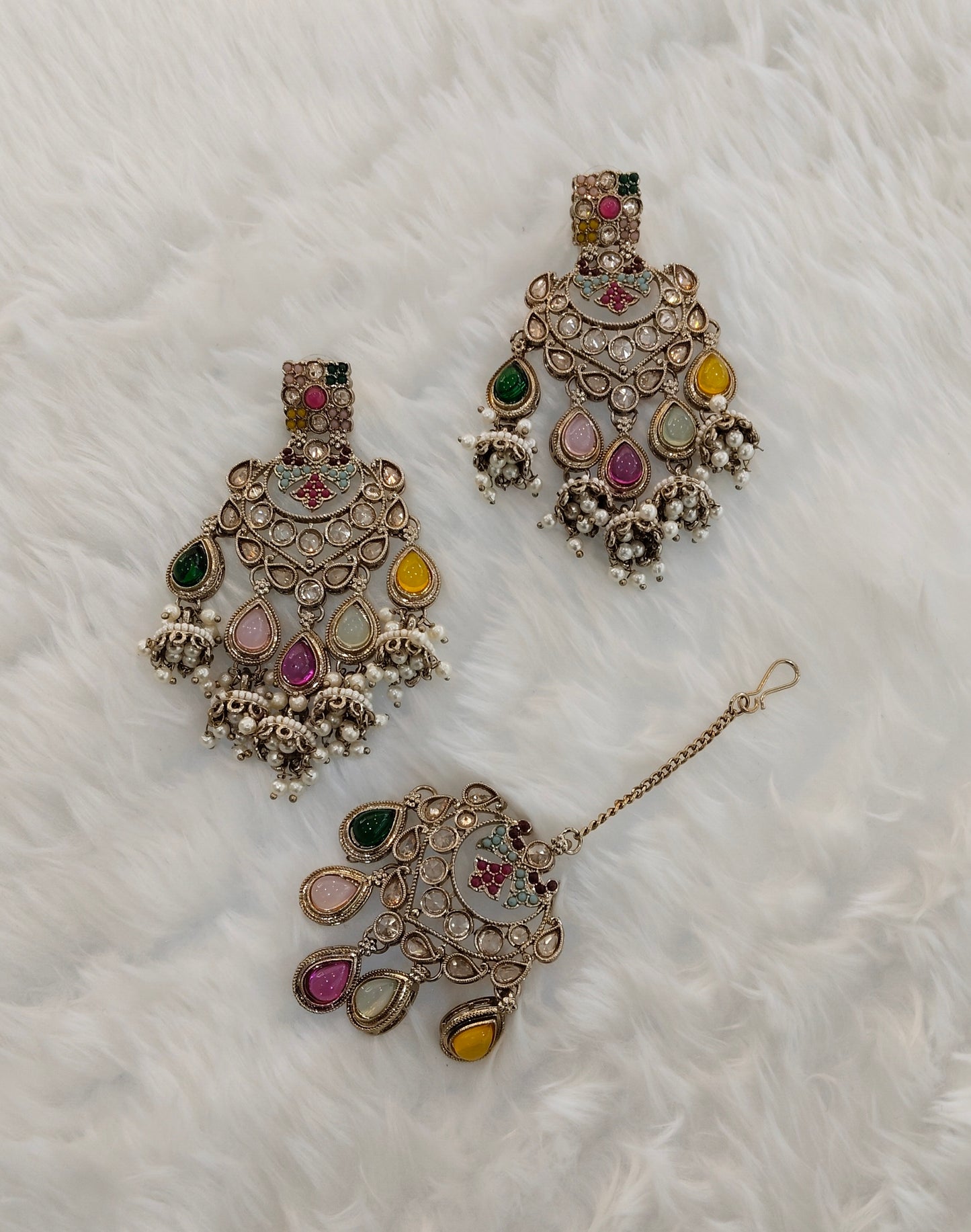 Multi Color Antique Gold Bollywood Indian Earrings Tikka Current Set