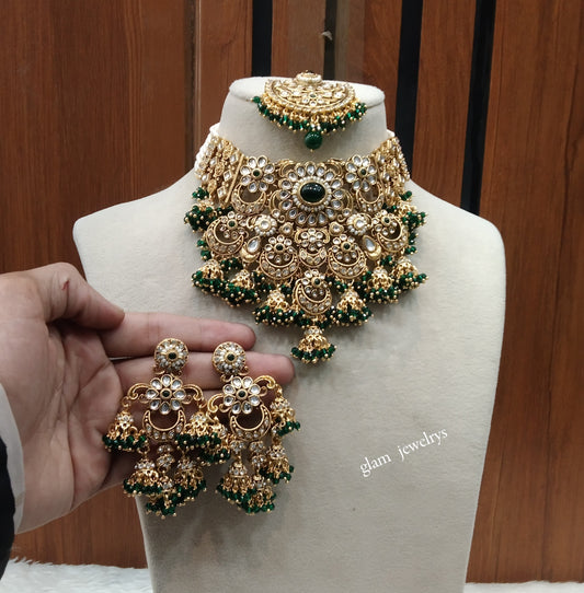 Green Kundan necklace Set/ kundan Indian jewellery kundan Gippy  sets