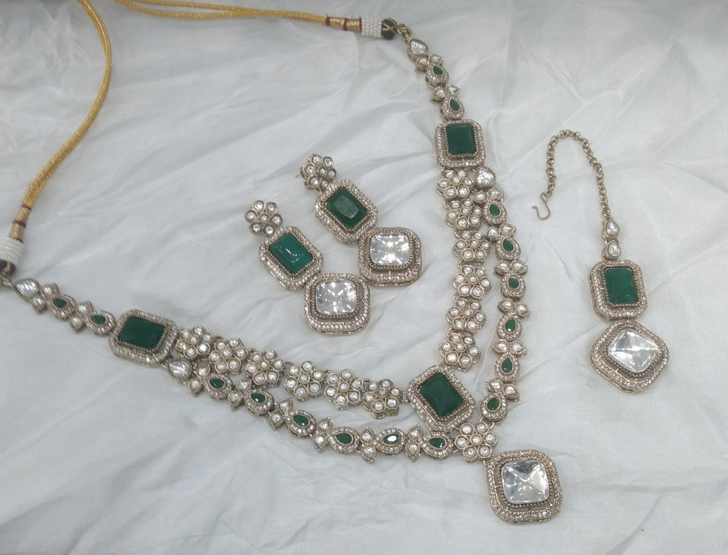 Green Kundan necklace Set/ kundan Indian jewellery kundan Bholi sets