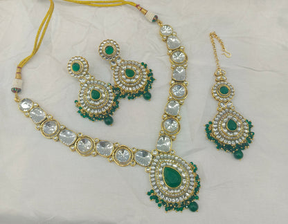 Green Kundan necklace Set/ kundan Indian jewellery kundan Gauri sets