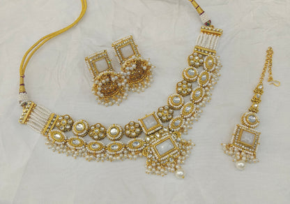 White Kundan necklace Set/ kundan Indian jewellery kundan Chitra sets