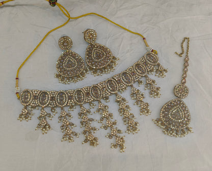Antique Gold White Choker Indian Jewellery Inder Set