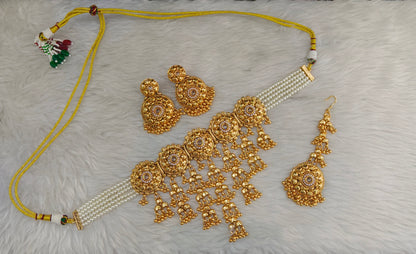 Gold Polki White Waterfall Kundan choker set/ Gold choker Joe set