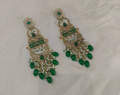 Antique Gold Green Bollywood Saku Indian Earrings