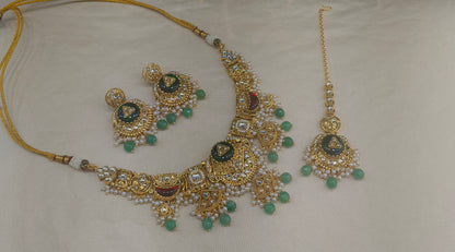 Sage Green Kundan necklace Set/ kundan Indian jewellery kundan Sugam sets